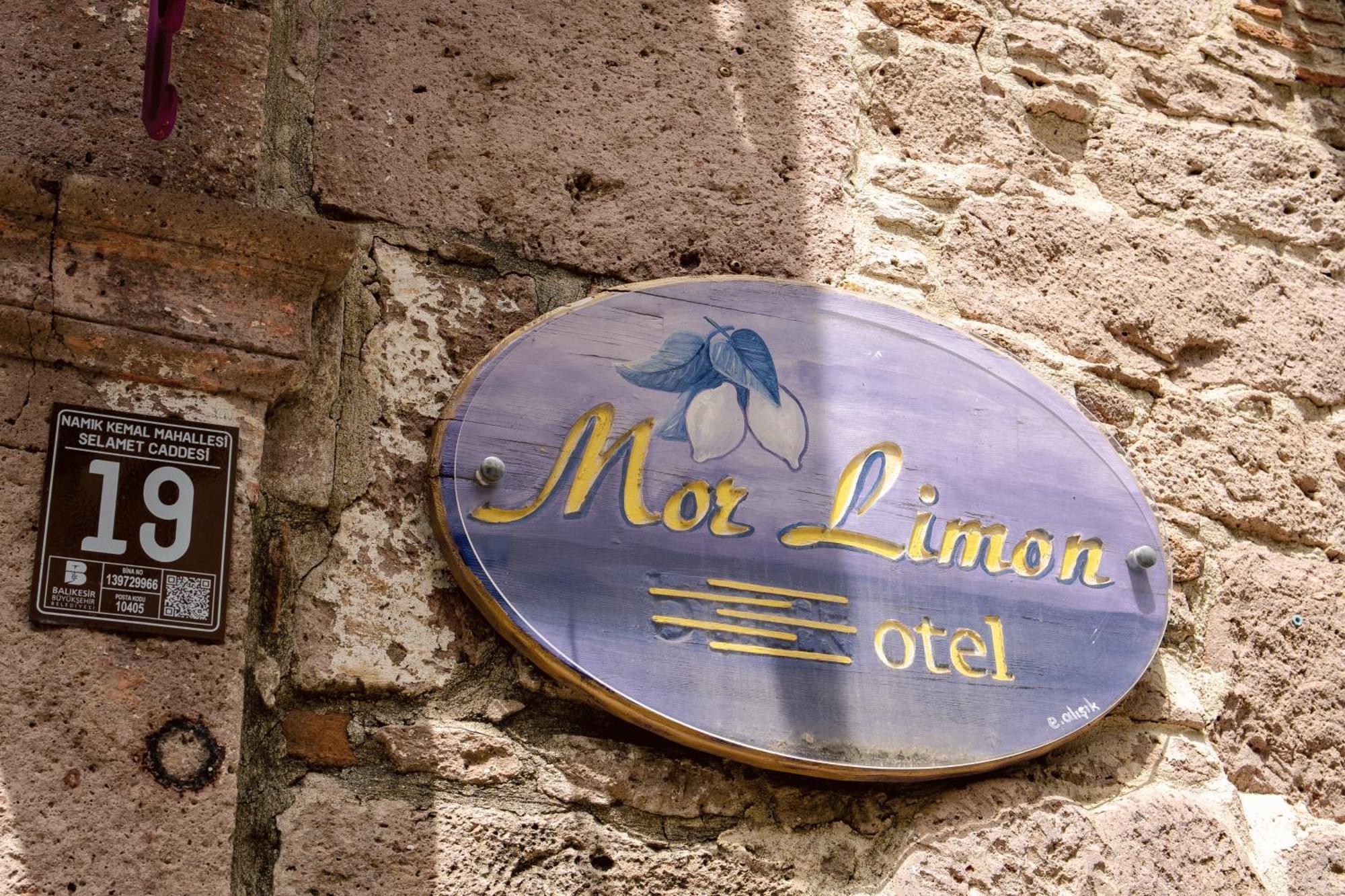 Cunda Mor Limon Otel Аявали Екстериор снимка