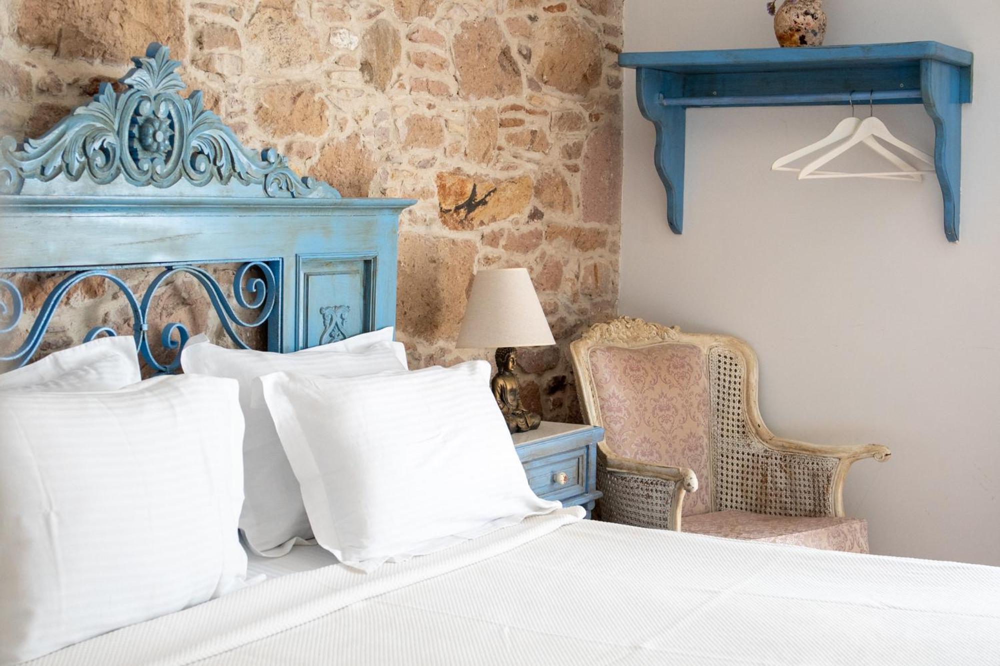Cunda Mor Limon Otel Аявали Екстериор снимка